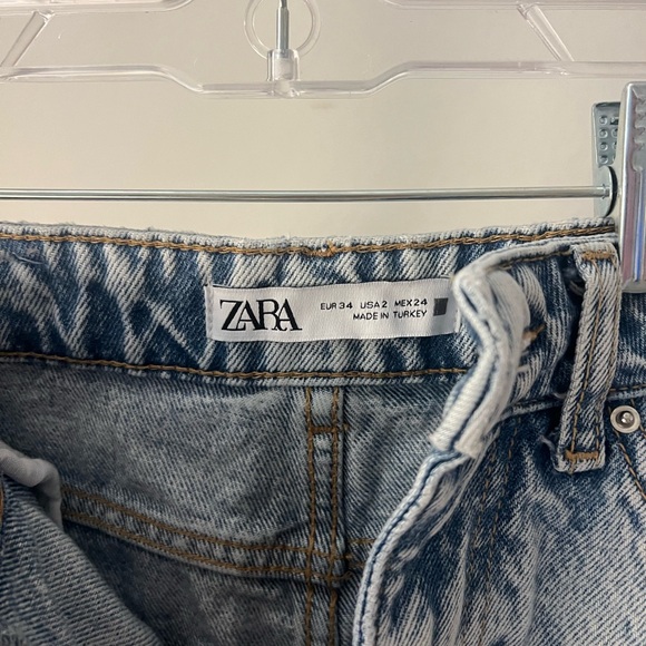 Zara denim shorts - Picture 2 of 3